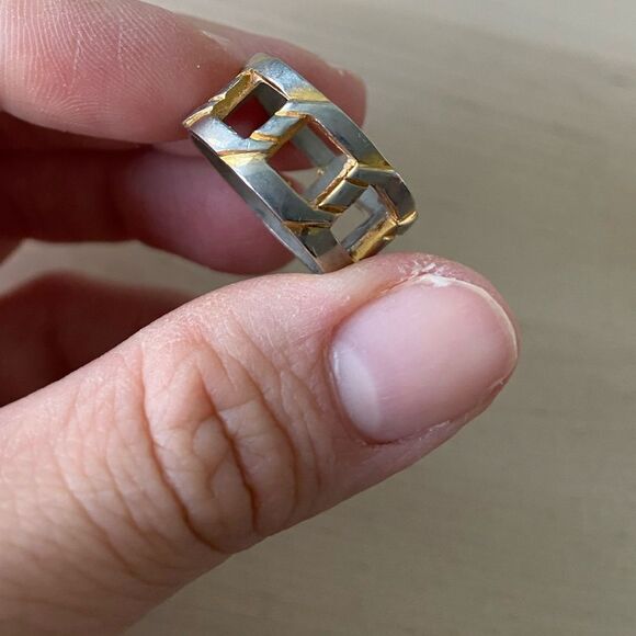 Contemporary Chain Patterned Ring - Picture 1 of 3